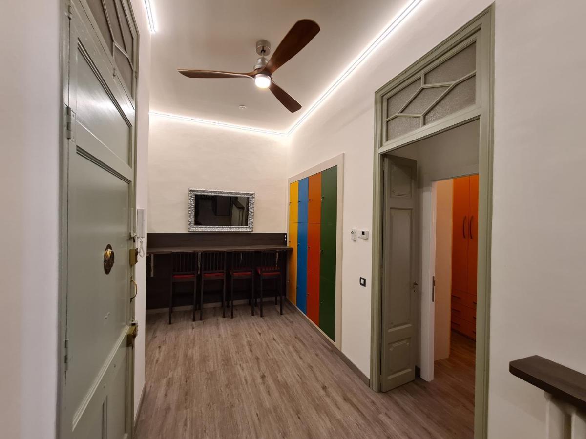 Apartaments Vicus 3 Con Vistas A La Plaza Mayor De Вик Экстерьер фото