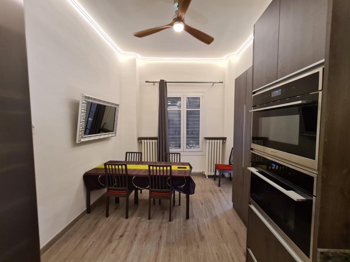 Apartaments Vicus 3 Con Vistas A La Plaza Mayor De Вик Экстерьер фото